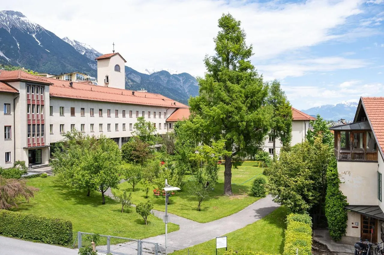 Apartment Absteige Innsbruck- Zentrale Ferienapartments