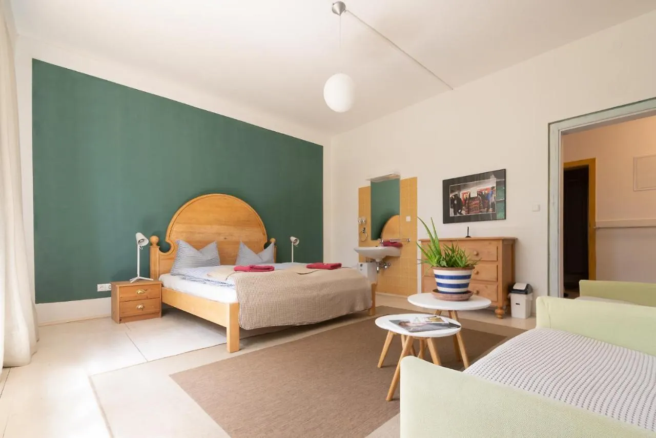 Apartment Absteige Innsbruck- Zentrale Ferienapartments Austria