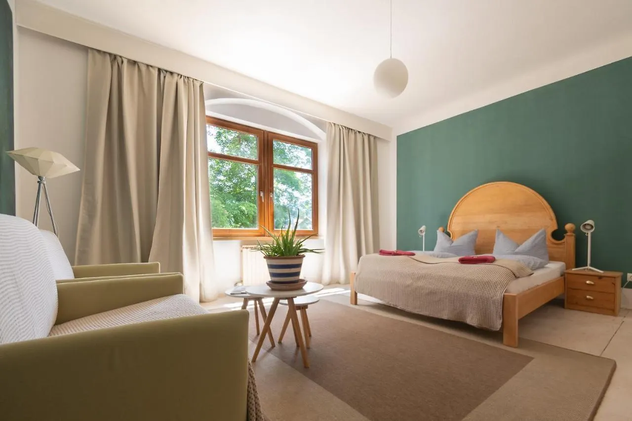 Apartment Absteige Innsbruck- Zentrale Ferienapartments