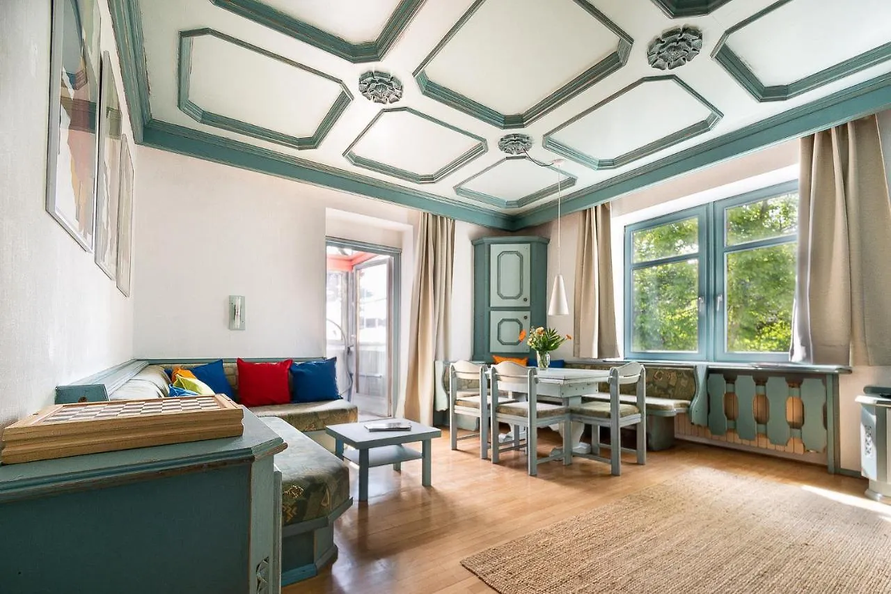 Apartment Absteige Innsbruck- Zentrale Ferienapartments